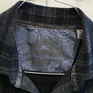 Tommy Bahama Plaid Casual Fireside Shirt Blue Gray Medium Button Mens 205.00